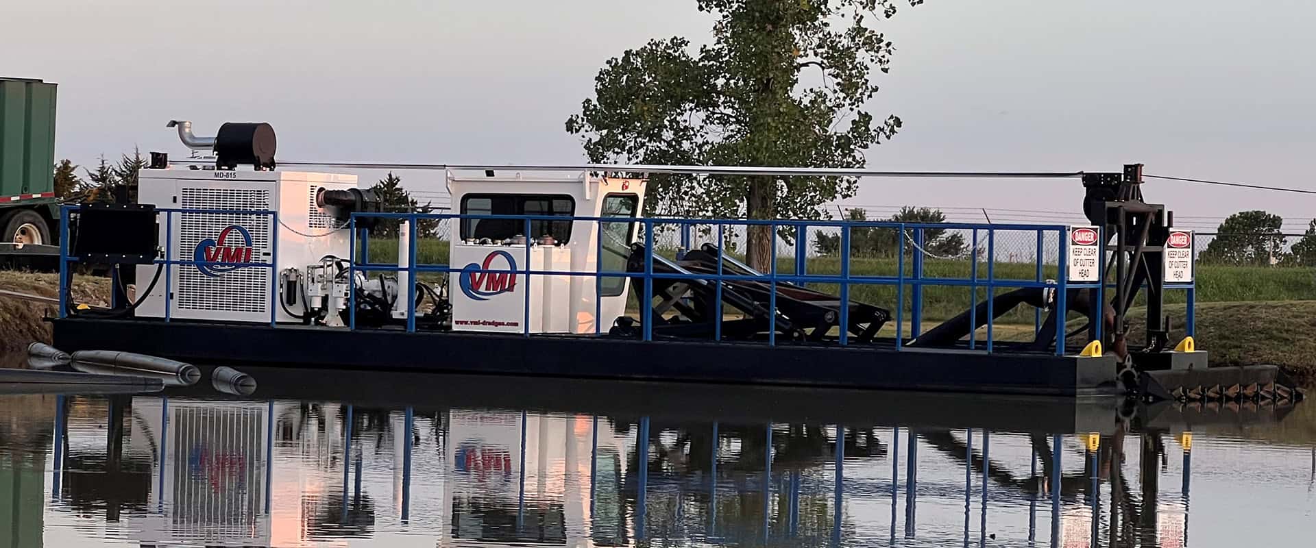 VMI MD815 Horizontal Dredge working.
