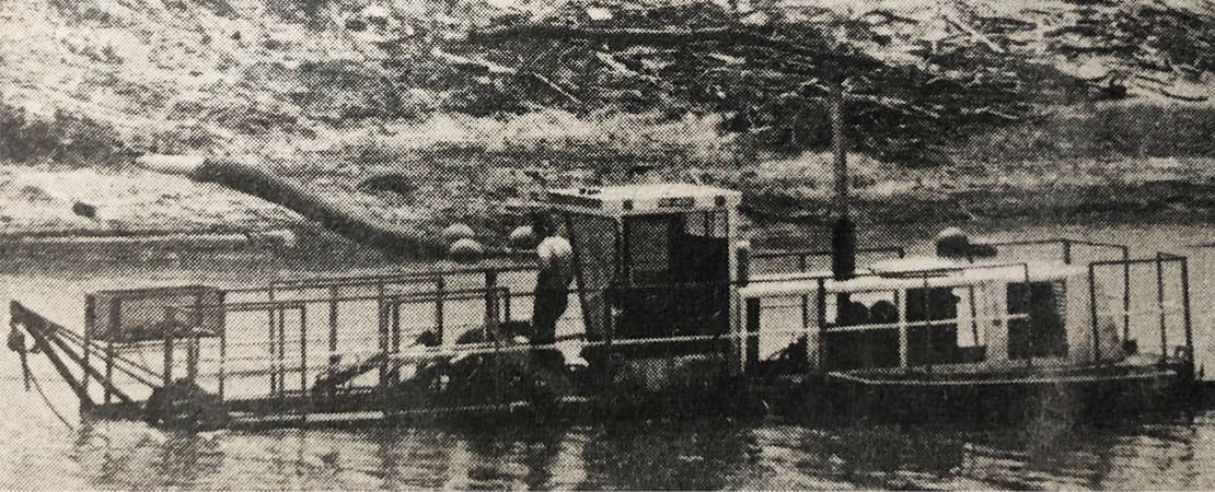 A VMI Dredger